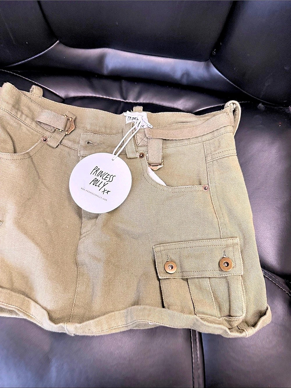 Princess Polly Cargo Shorts in Green NWT